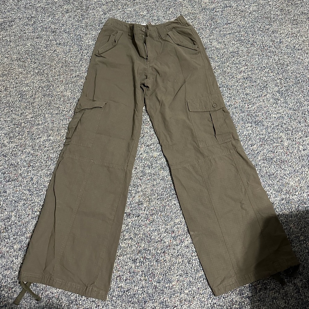women’s Olive Cargo Pants